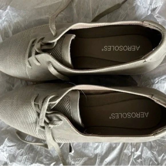 AEROSOLES Perforated Metallic Taupe Lace-Up Oxfords - Picture 2 of 4